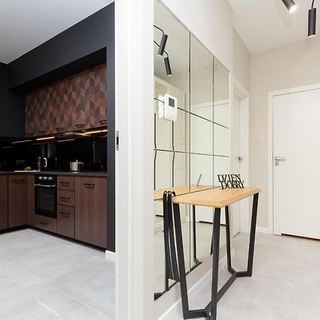 Awangarda Apartment Warsaw Ochota By Renters Prestige Buitenkant foto