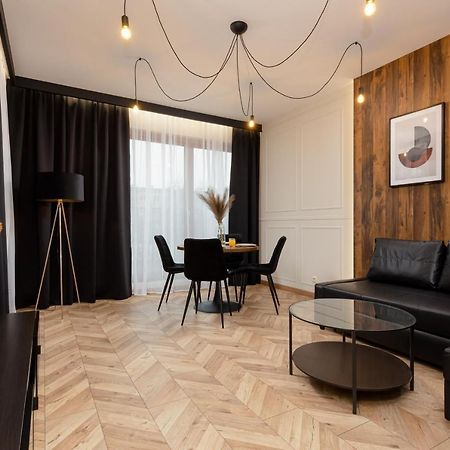 Awangarda Apartment Warsaw Ochota By Renters Prestige Buitenkant foto