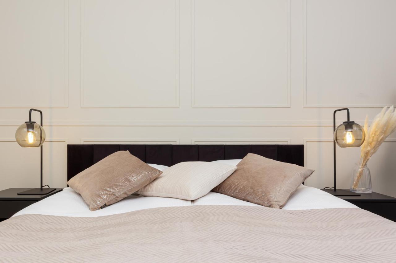 Awangarda Apartment Warsaw Ochota By Renters Prestige Buitenkant foto