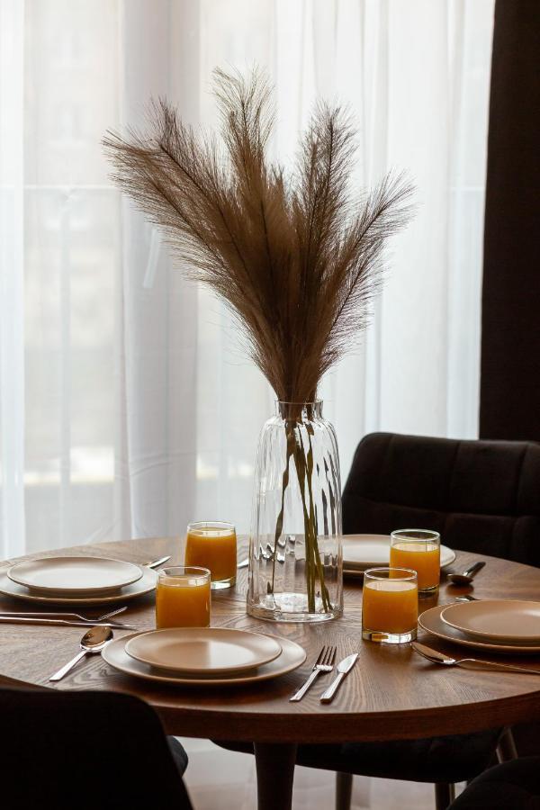 Awangarda Apartment Warsaw Ochota By Renters Prestige Buitenkant foto